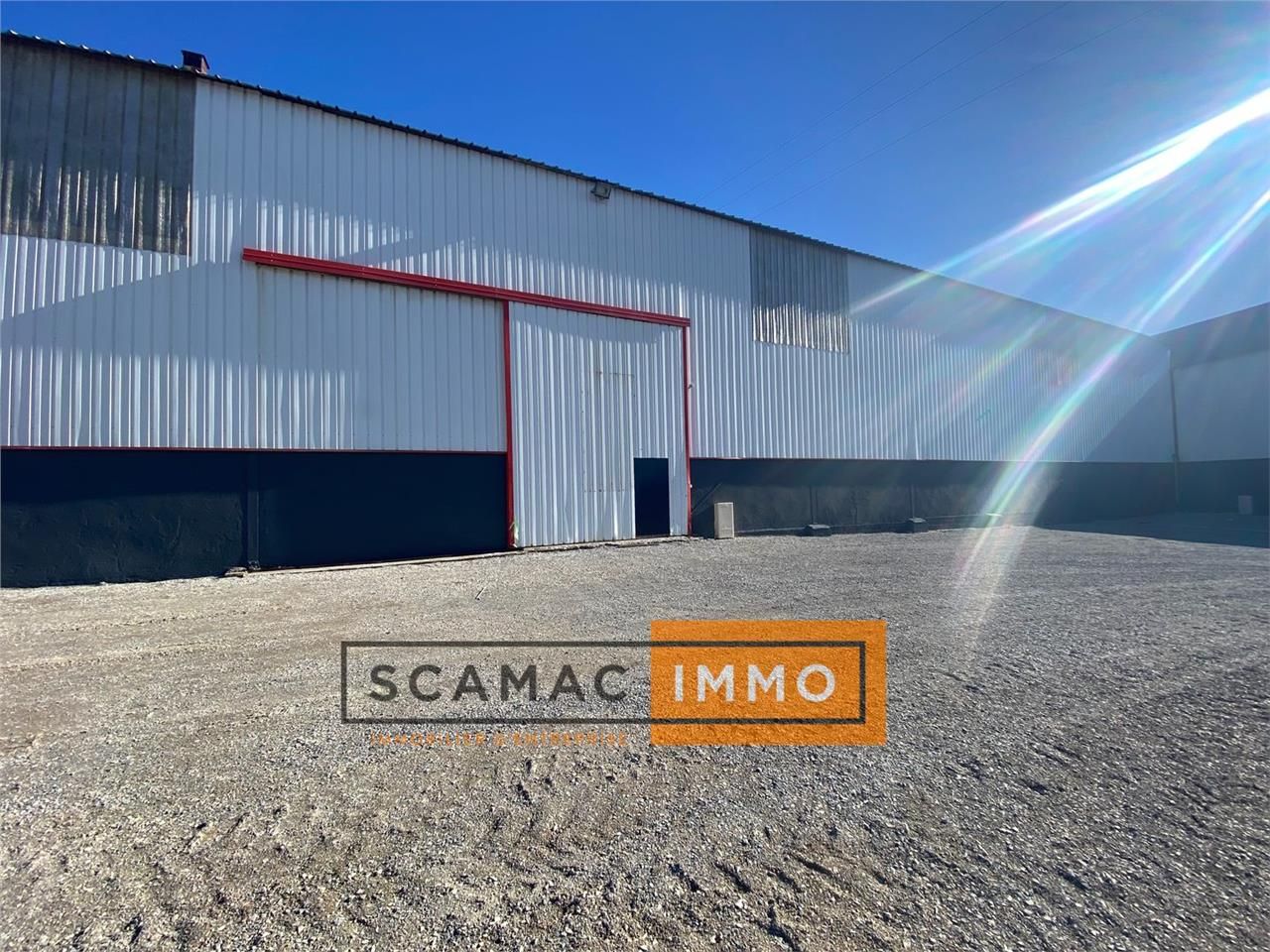 Local d'activités de 735m²