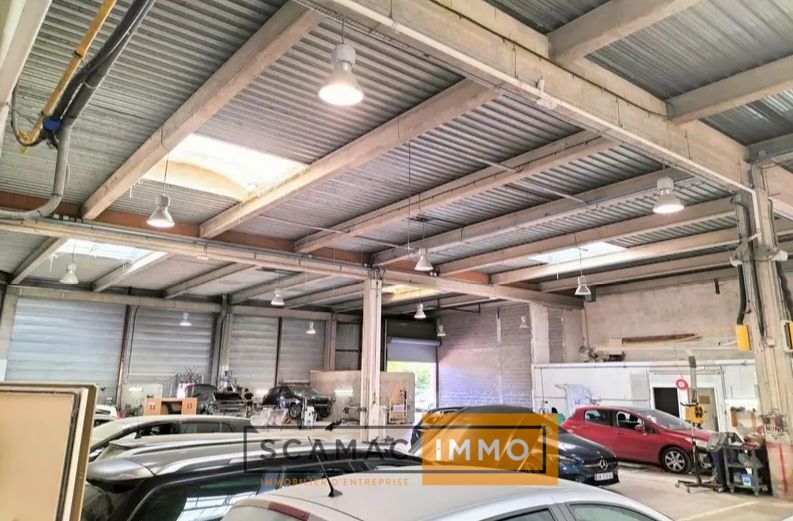 Location Local d'activités 1630 m² non divisibles
