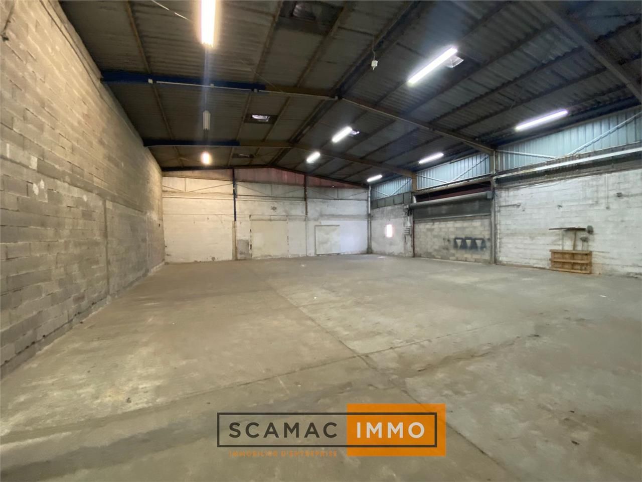 Location Local d'activités 750 m² non divisibles