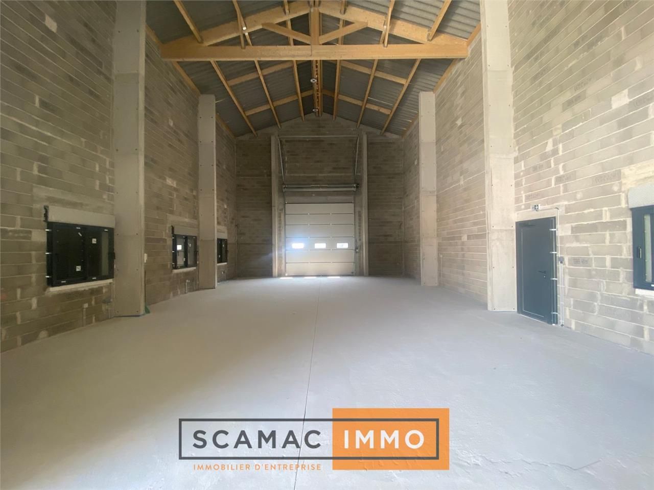 Location Local d'activités 110 m² non divisibles