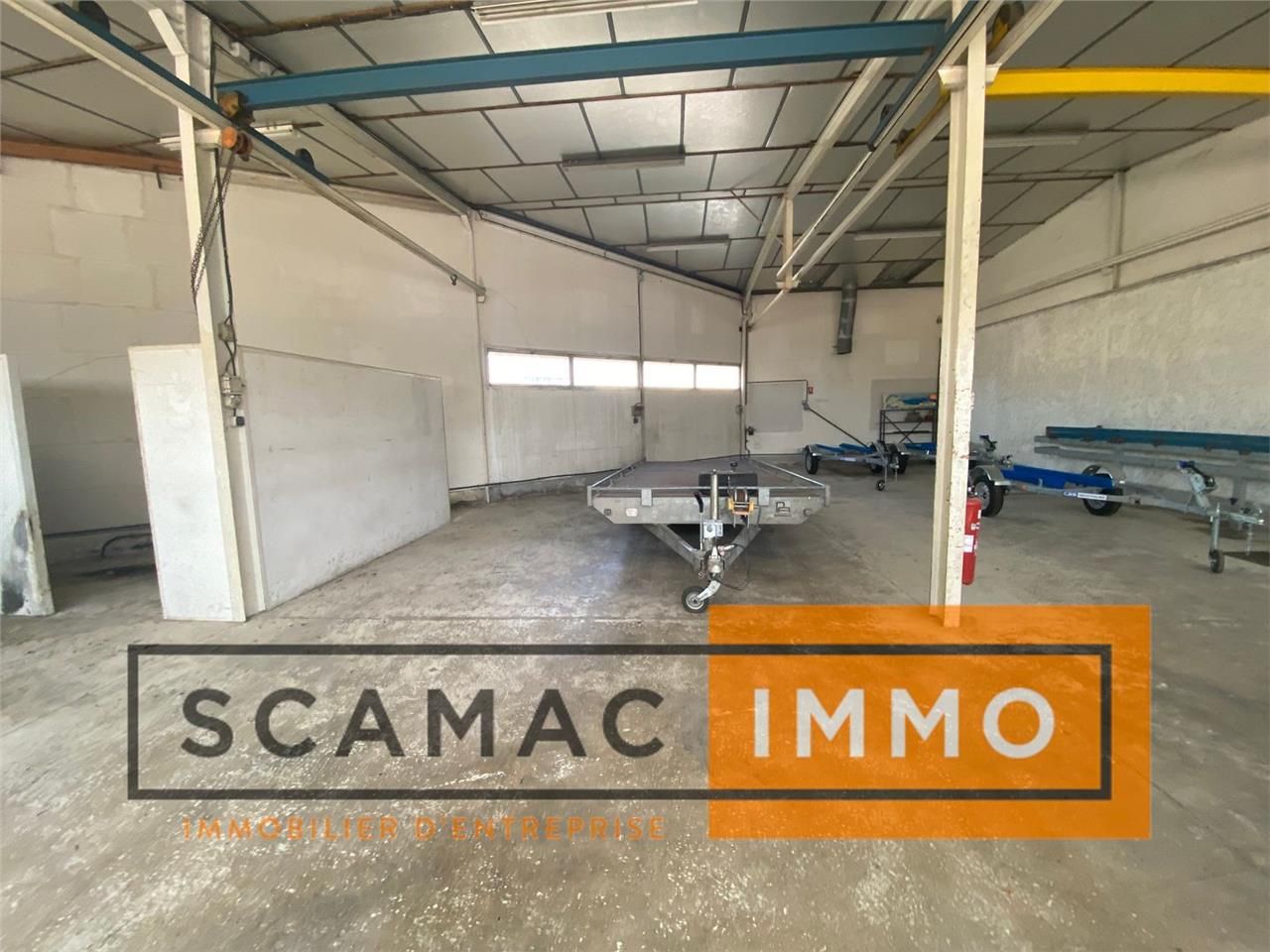 Location Local Commercial 200 m² non divisibles