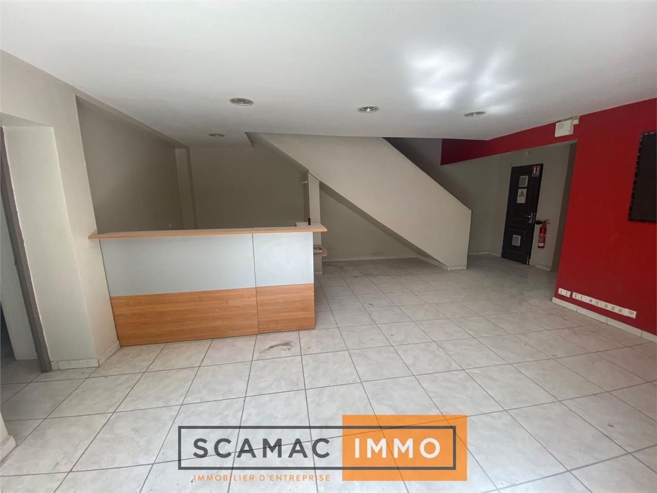 Locaux mixtes de 780m²