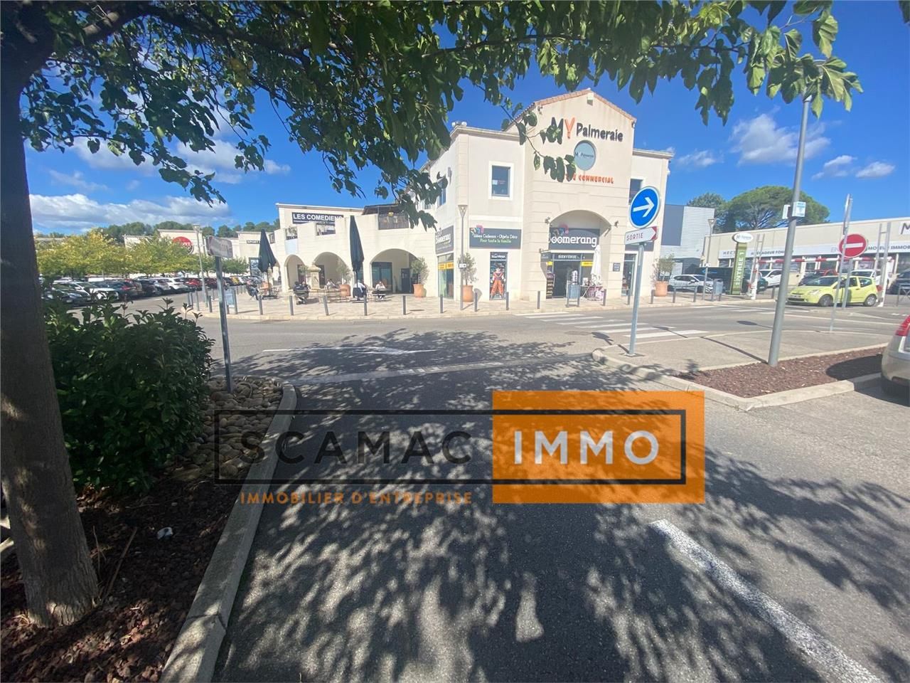 Location Local Commercial 318 m² non divisibles