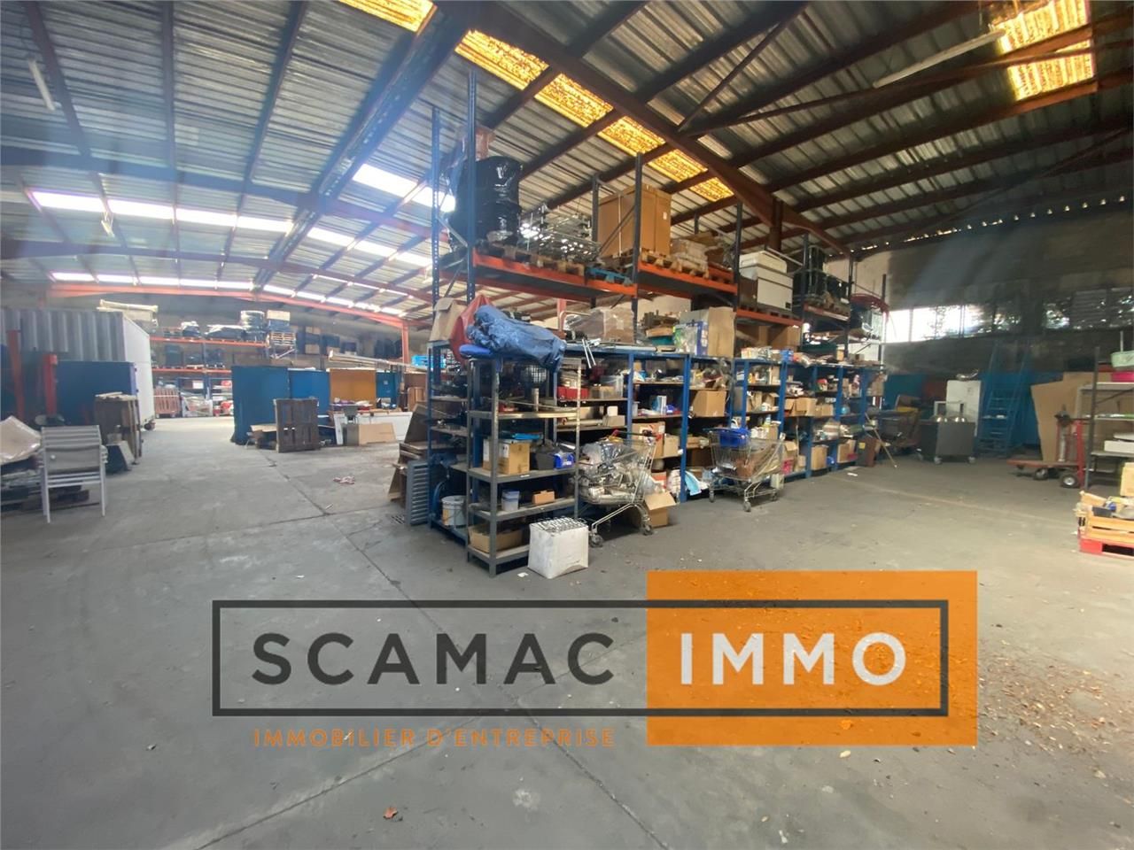 Hangar de 1100m²