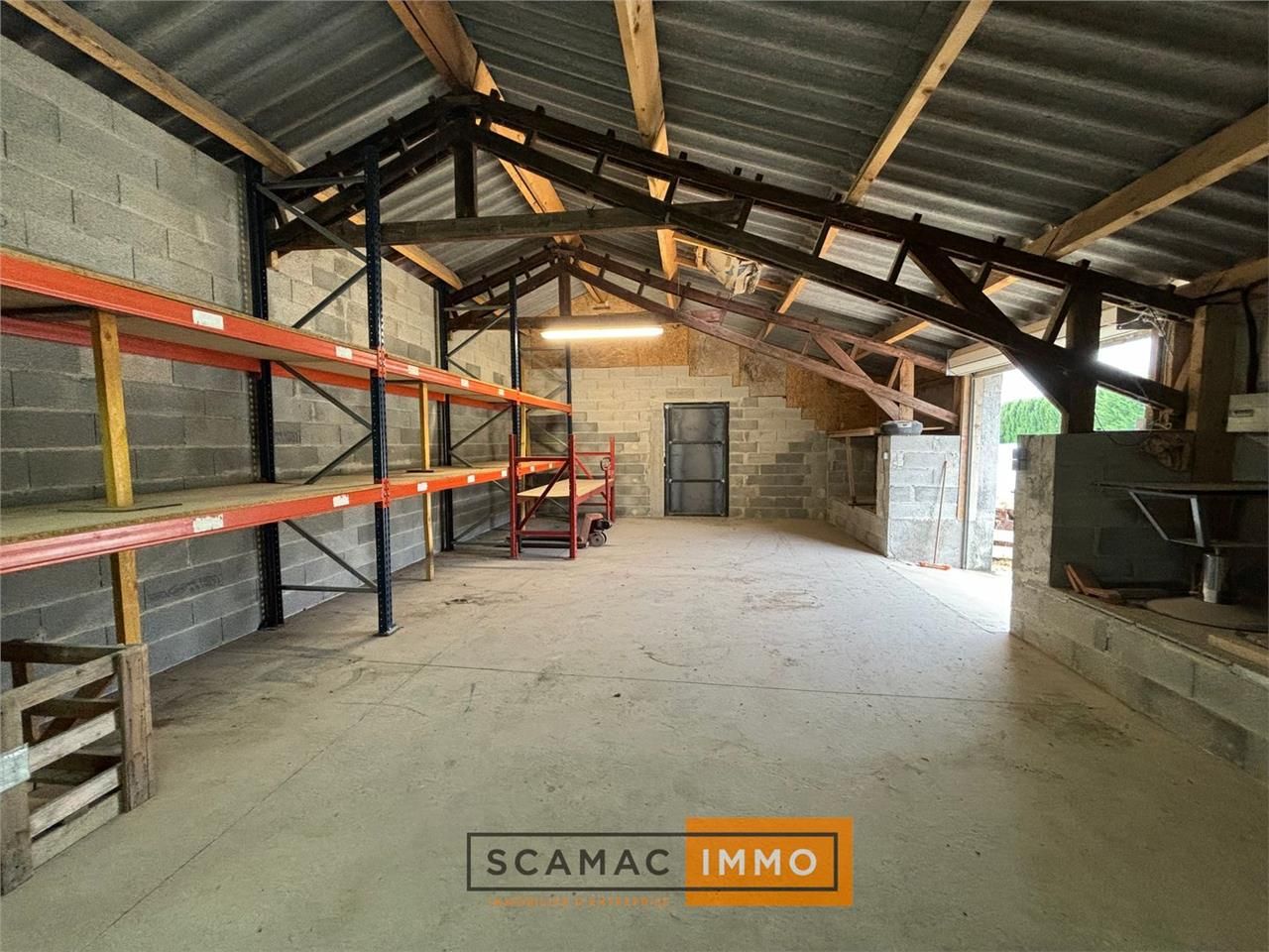 Local d'activités de 310m²