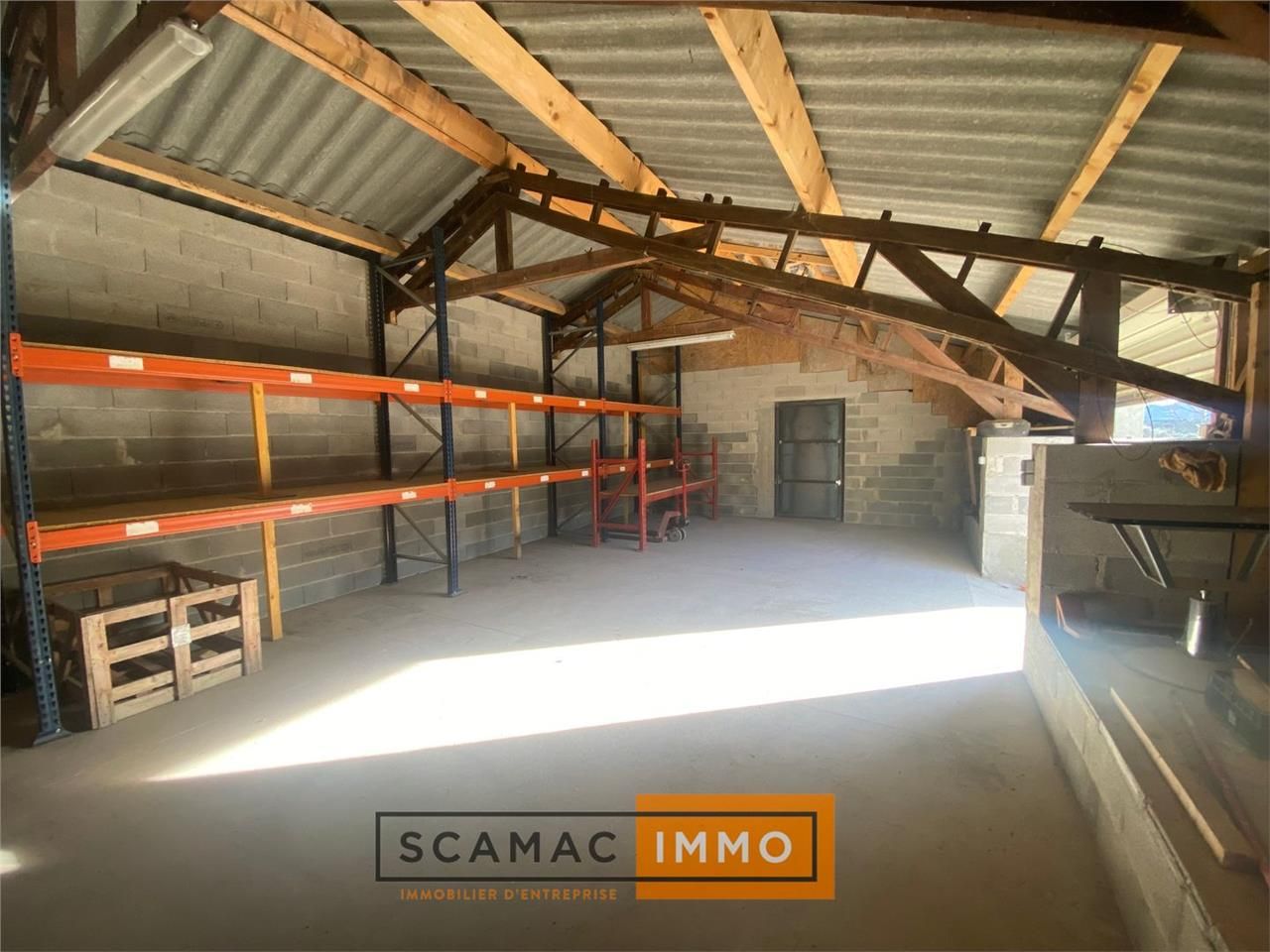 Location Entrepôt 65 m² non divisibles