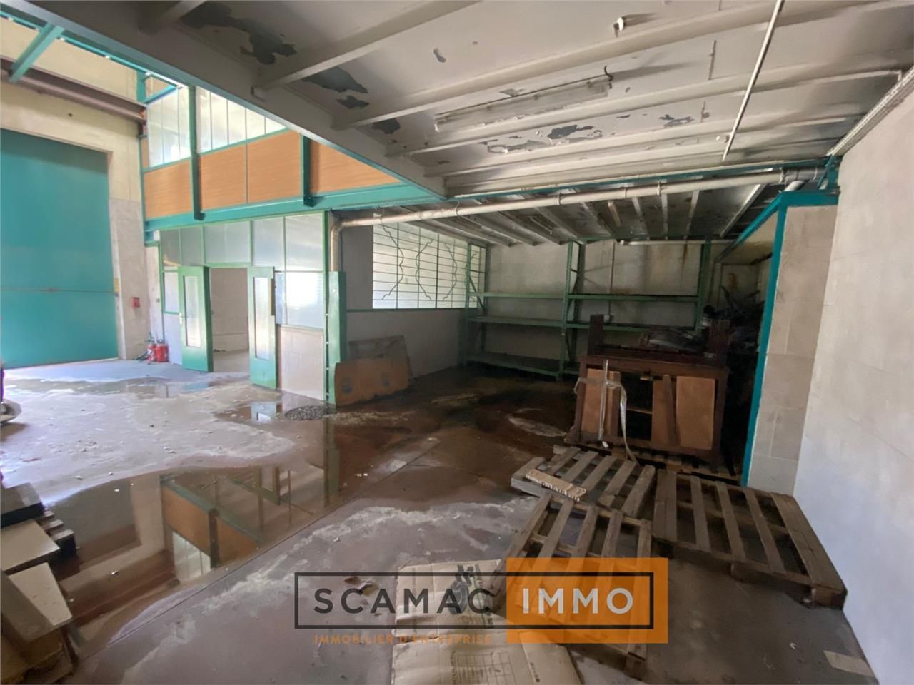 Local d'activités de 222m²