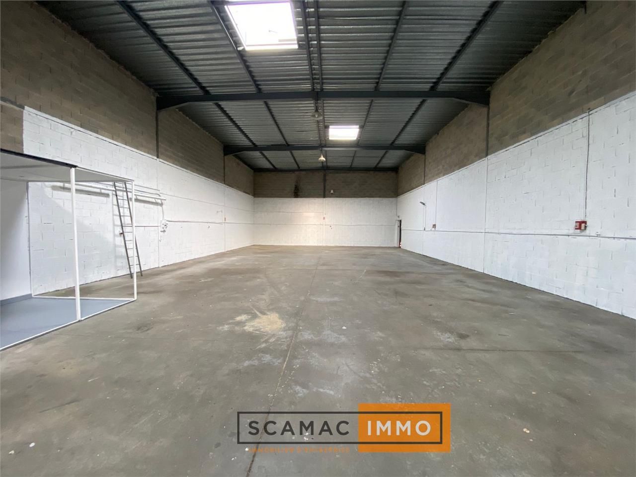 Local d'activités de 364m²