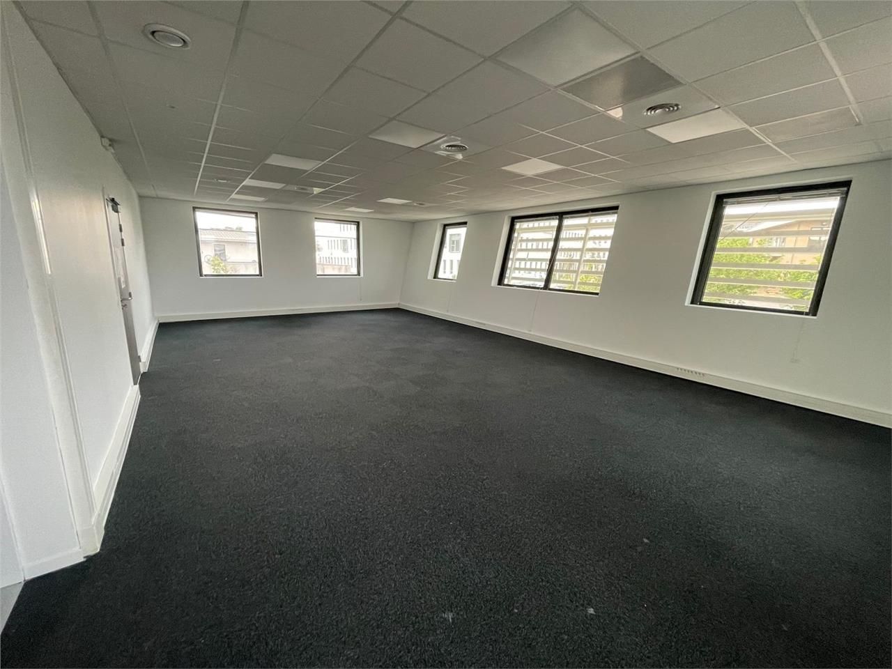 Location Bureaux 680 m² non divisibles
