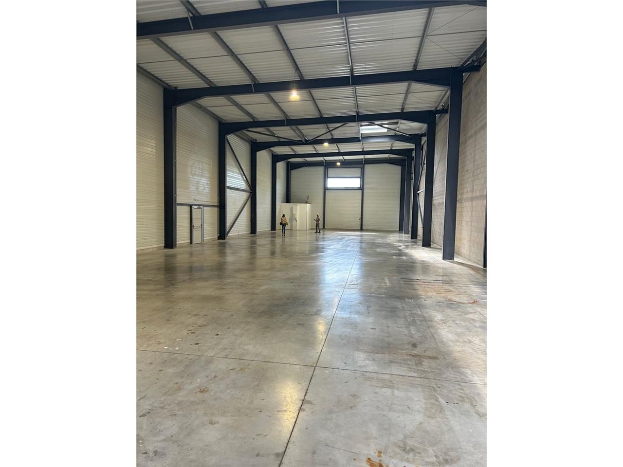Local d'activités de 560m²