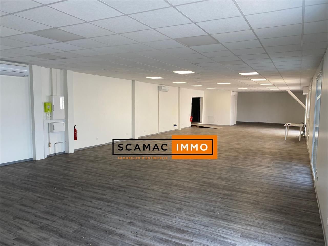 Location Local d'activités 256 m² non divisibles