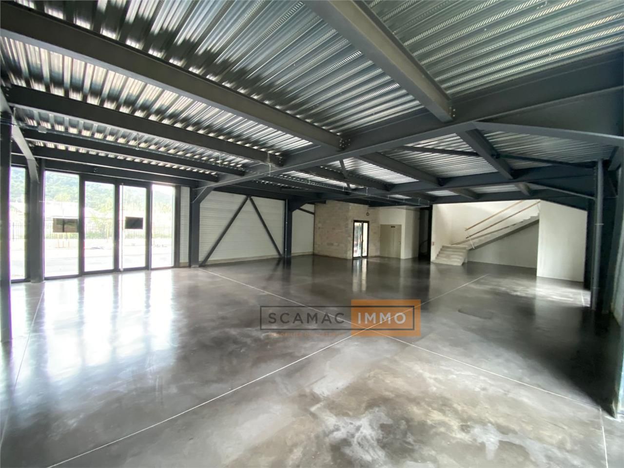 Local commercial de 493m²