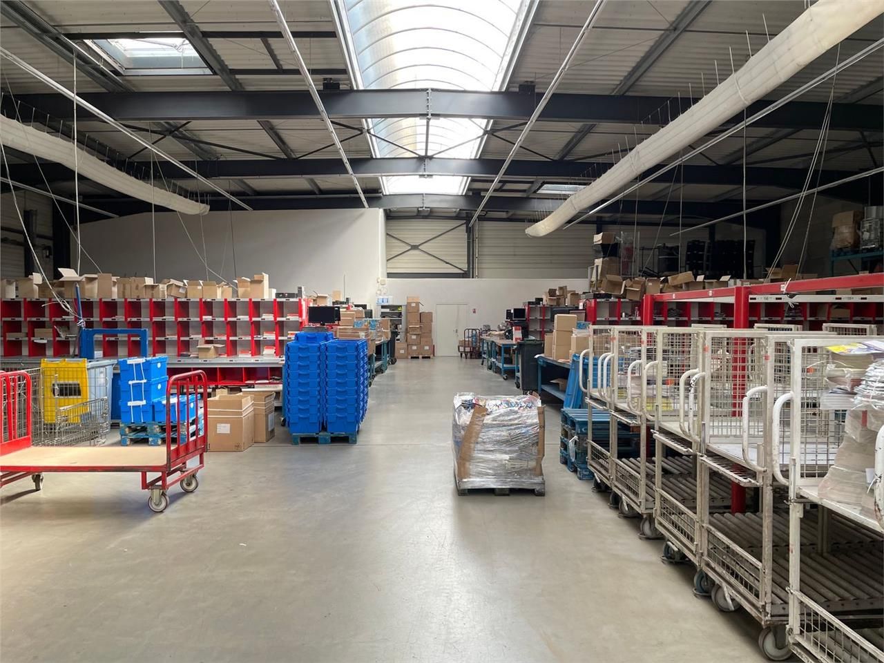 Location Local d'activités 1725 m² non divisibles