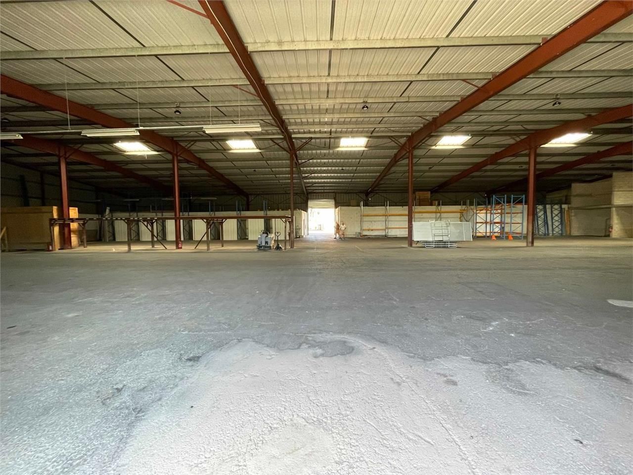 Entrepôt de 1850m²