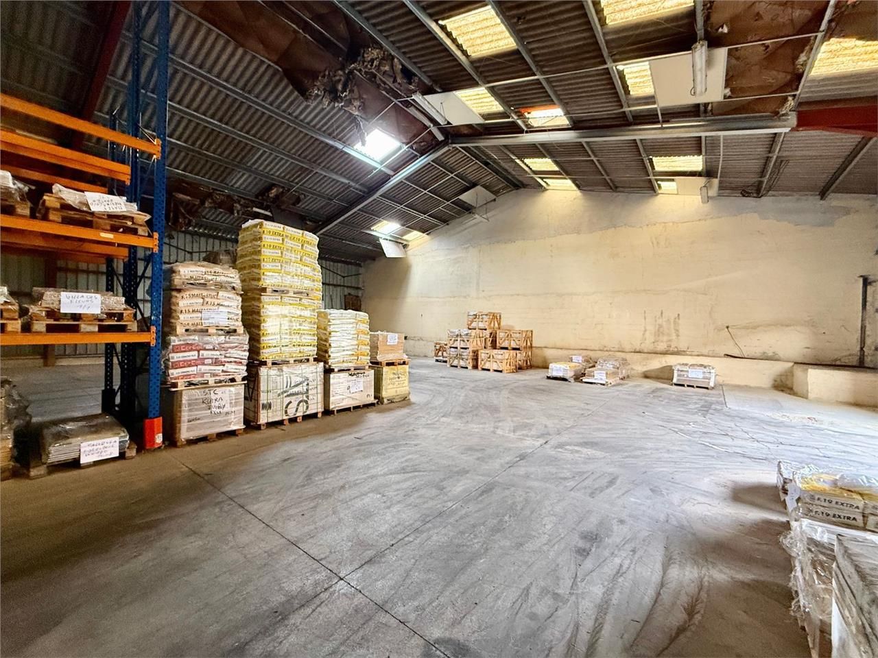 Vente Entrepôt 1030 m² non divisibles