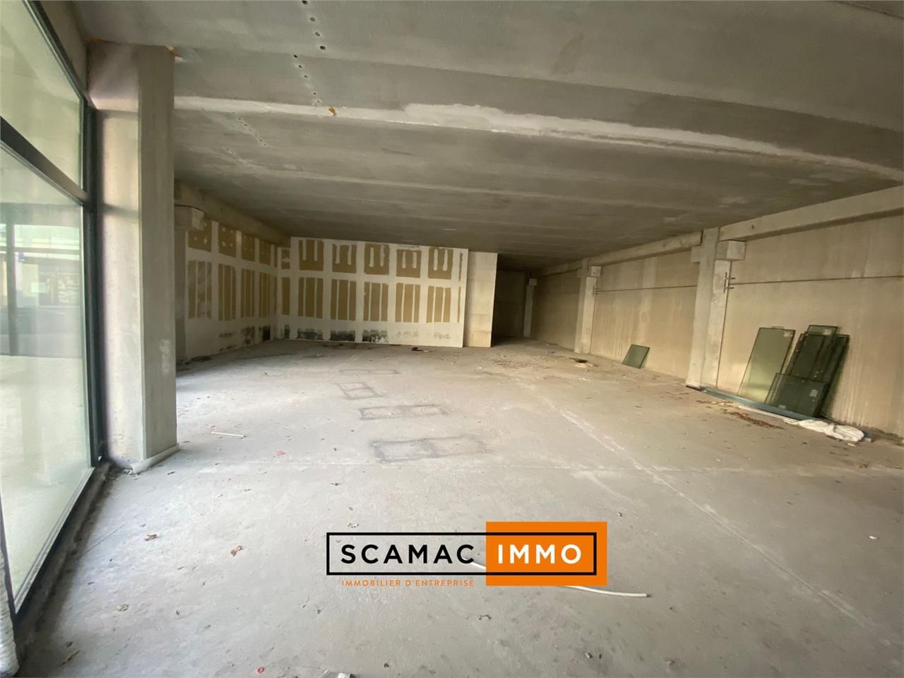 Local commercial de 279m²