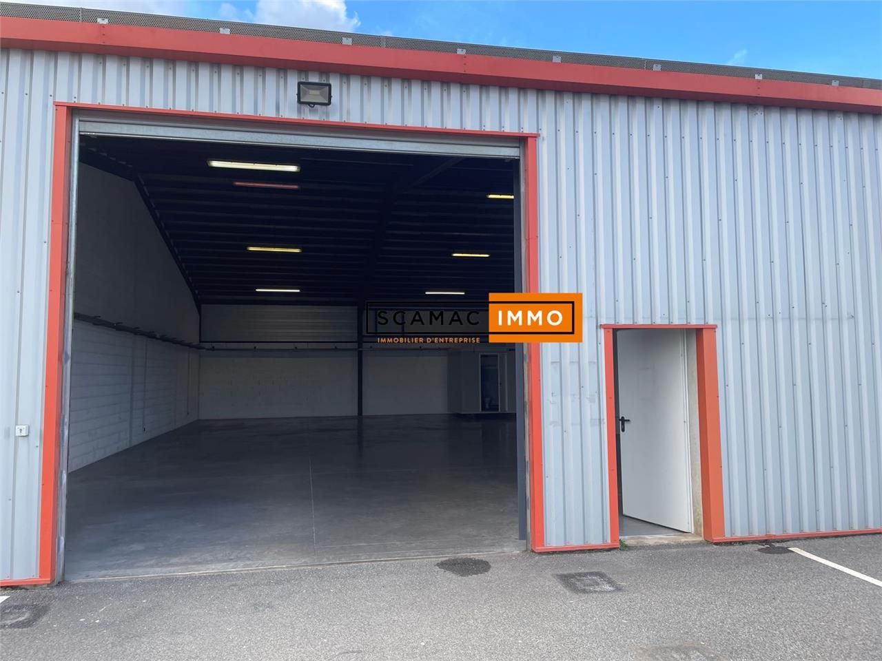 Location Entrepôt 250 m² non divisibles