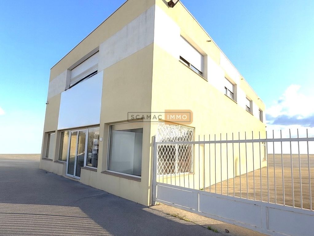 Location Local d'activités 458 m² non divisibles