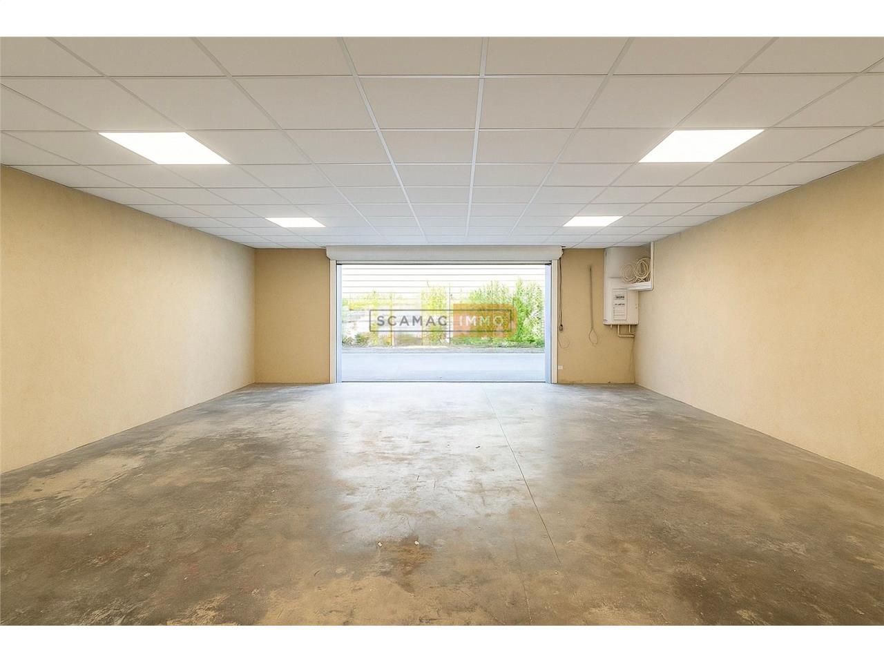 Vente Local d'activités 200 m² non divisibles