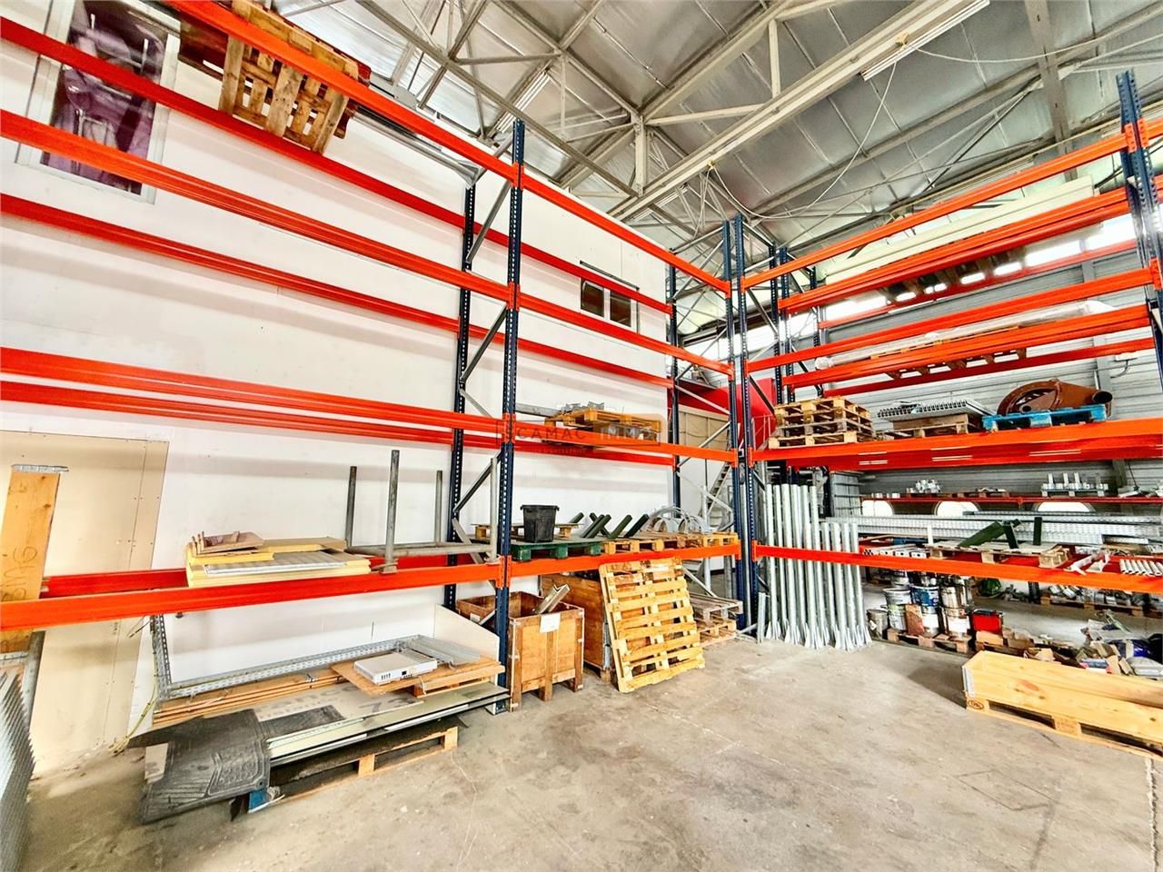 Entrepôt de 500m²