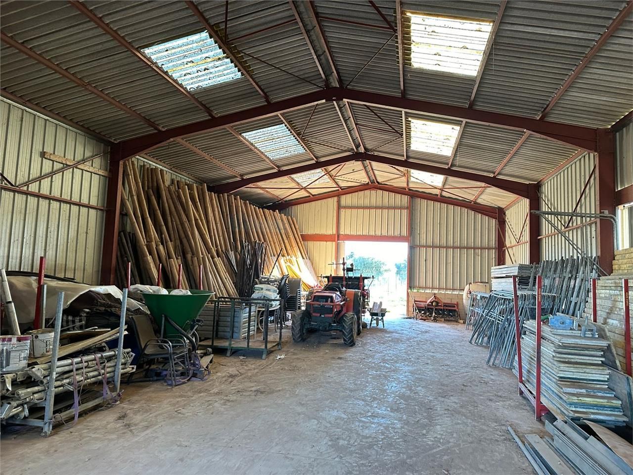 Location Entrepôt 250 m² non divisibles