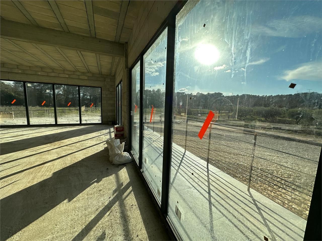 Location Local d'activités 251 m² non divisibles