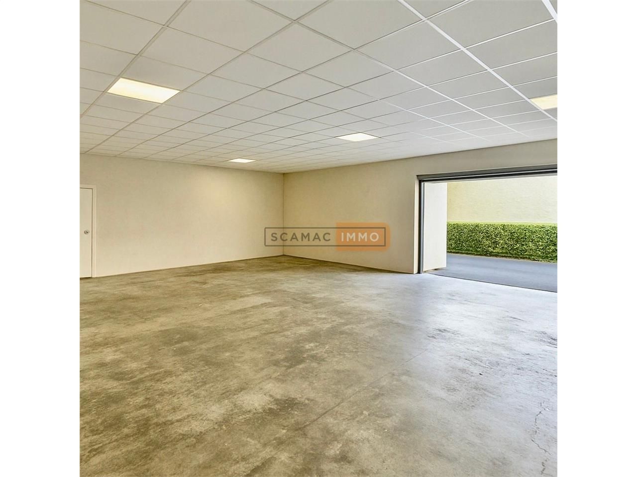 Location Local d'activités 100 m² non divisibles