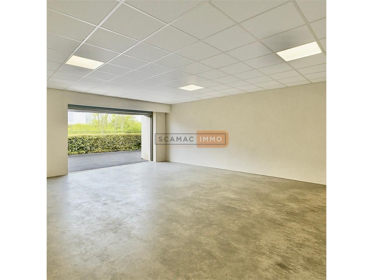 Local d'activités de 100m²