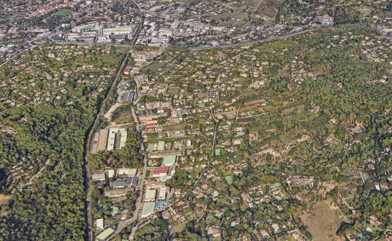 1088 m² pour ce activité en location à Mougins