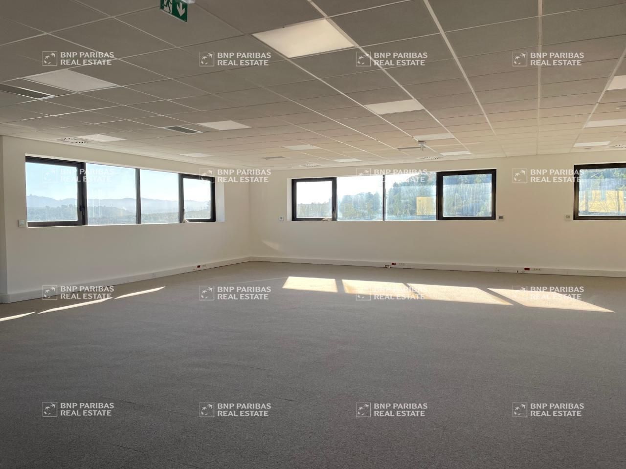 526 m² pour ce bureaux en location à Aix en provence
