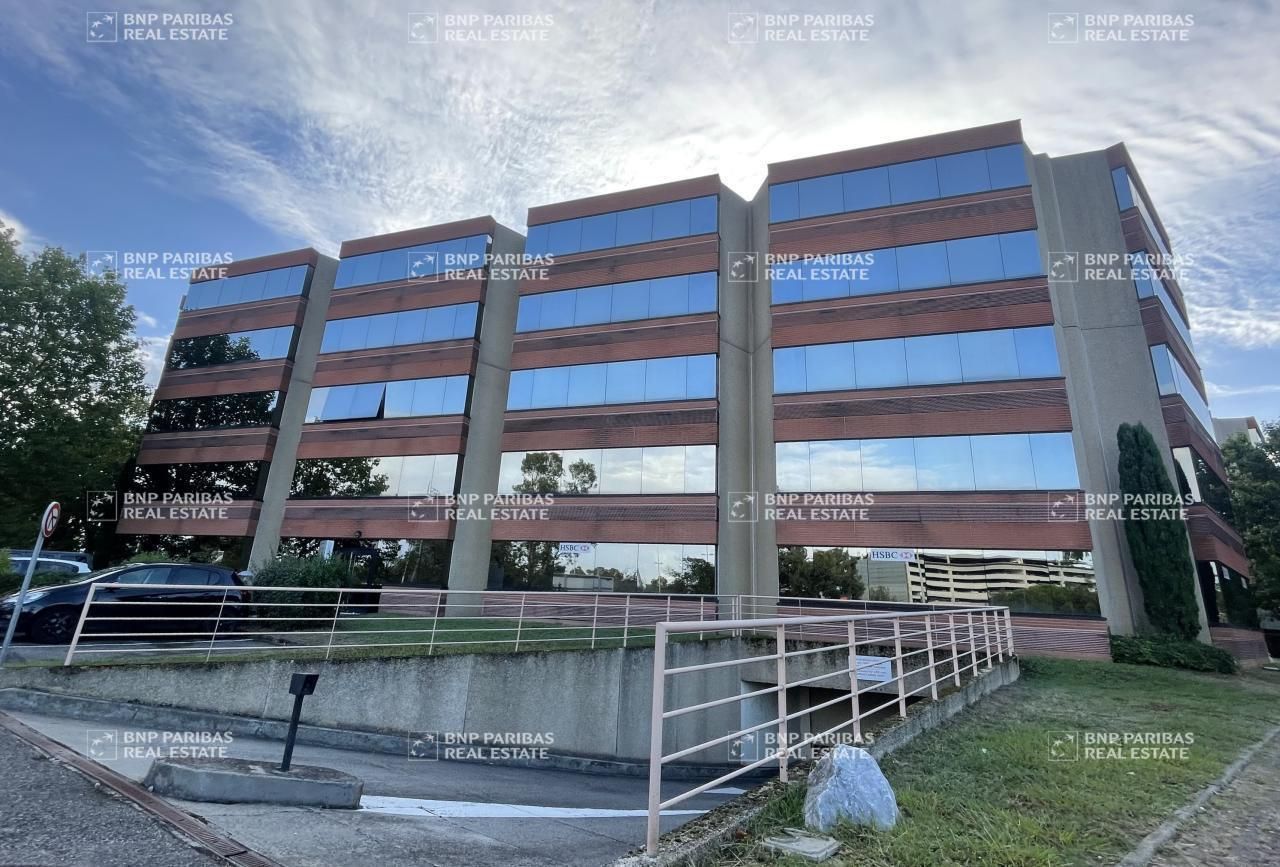 Location Bureaux 657 m² divisibles 31700 Blagnac