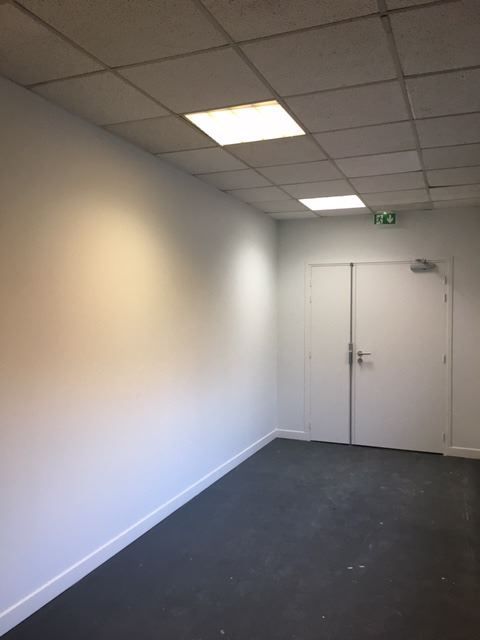 Location bureau 130 m² à HEM