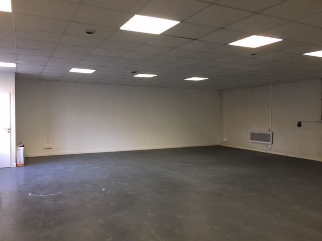 Location bureau 130 m² à HEM