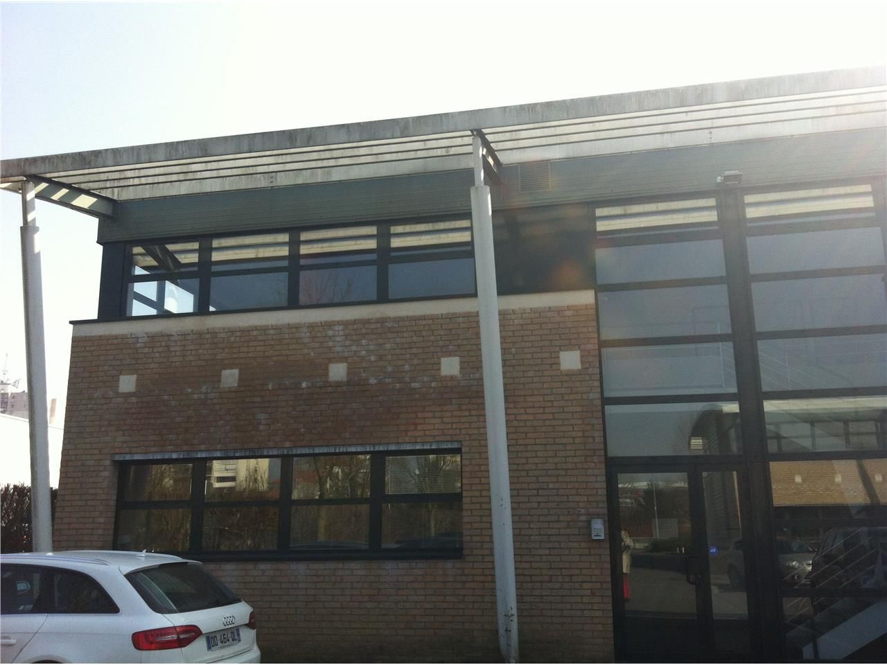 Vente bureaux 250 m² à LOOS