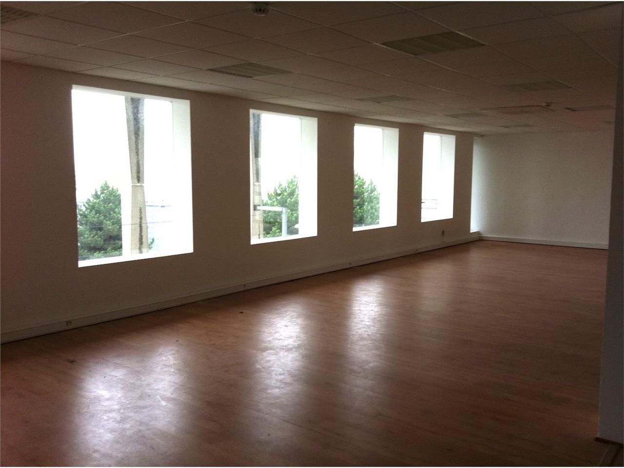 Location bureaux 800 m² à TOURCOING