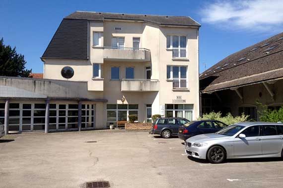 Location bureaux 300 m² non divisibles