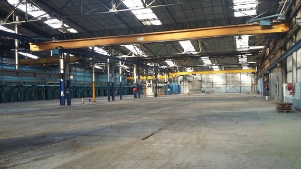 Vente local d''activites 9600 m² non divisibles