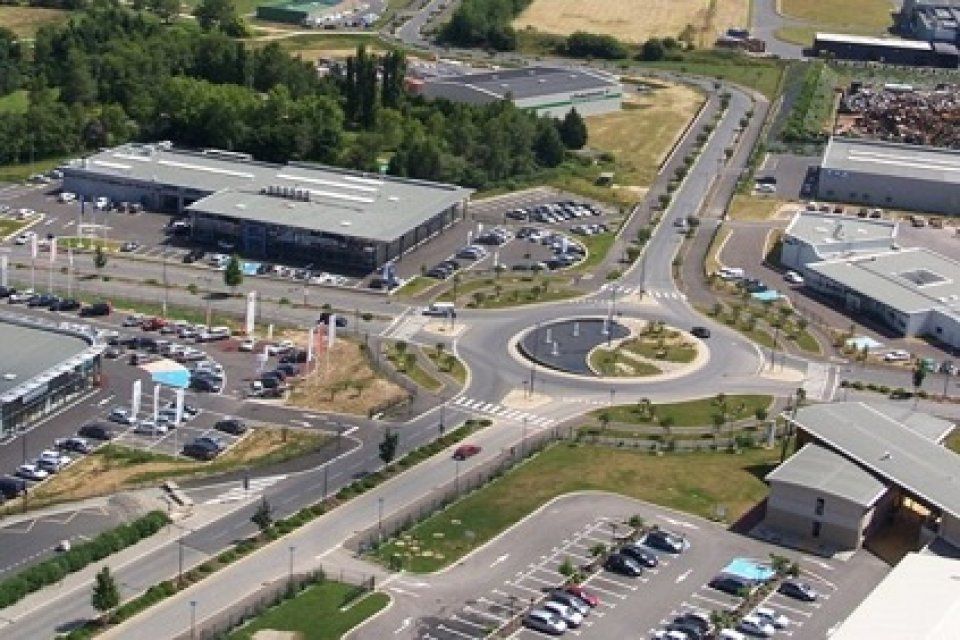 Vente terrain 660000 m² divisibles à partir de 2600 m²