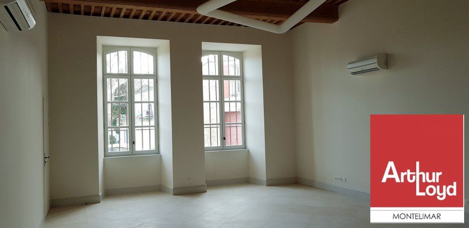 Location bureaux 84.5 m² non divisibles