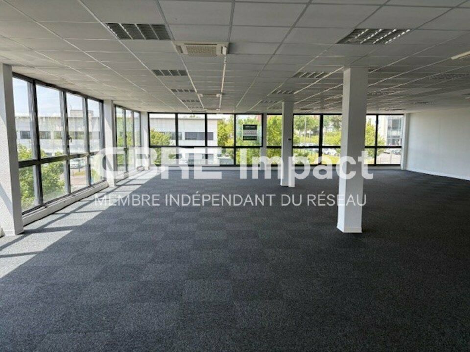Location bureaux 1270 m² divisibles à partir de 169 m²