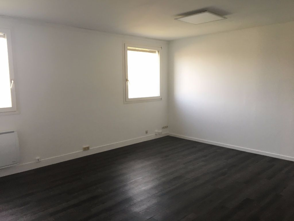 Location bureaux 91 m² non divisibles