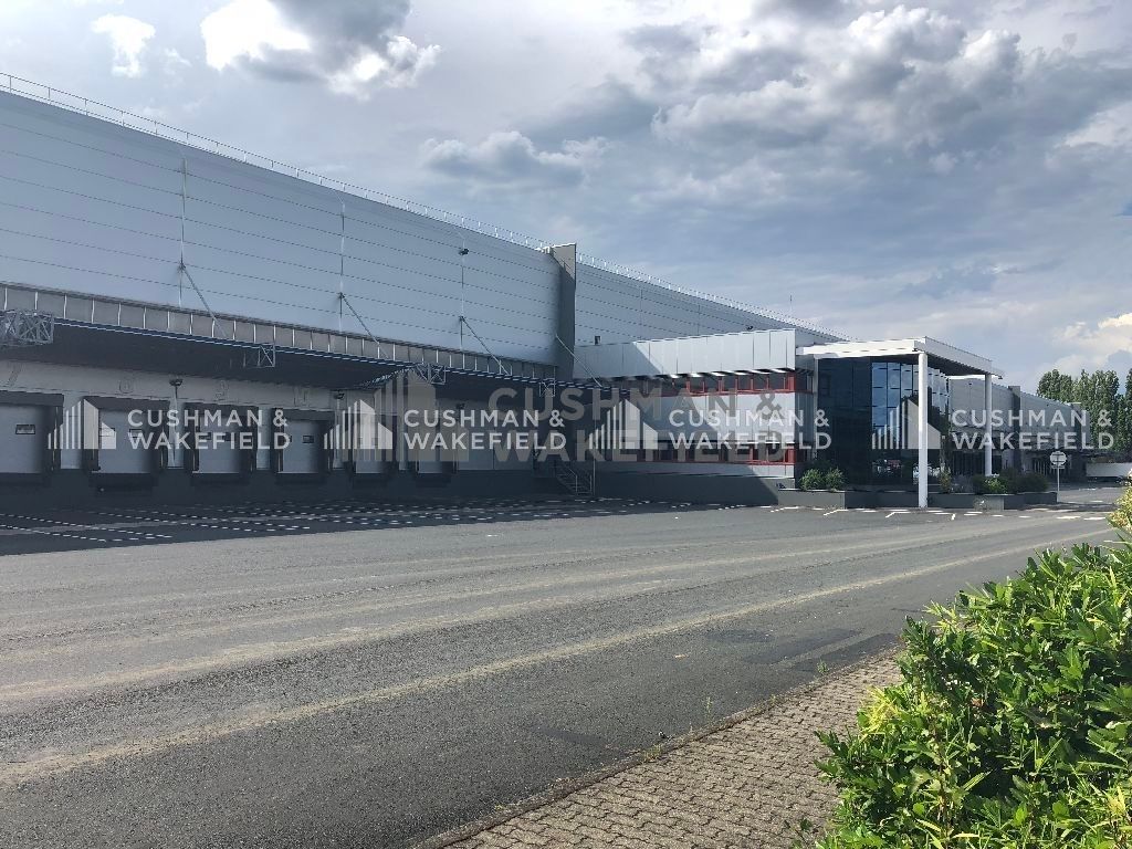 Location entrepôt 21593 m² divisibles à partir de 5536 m²