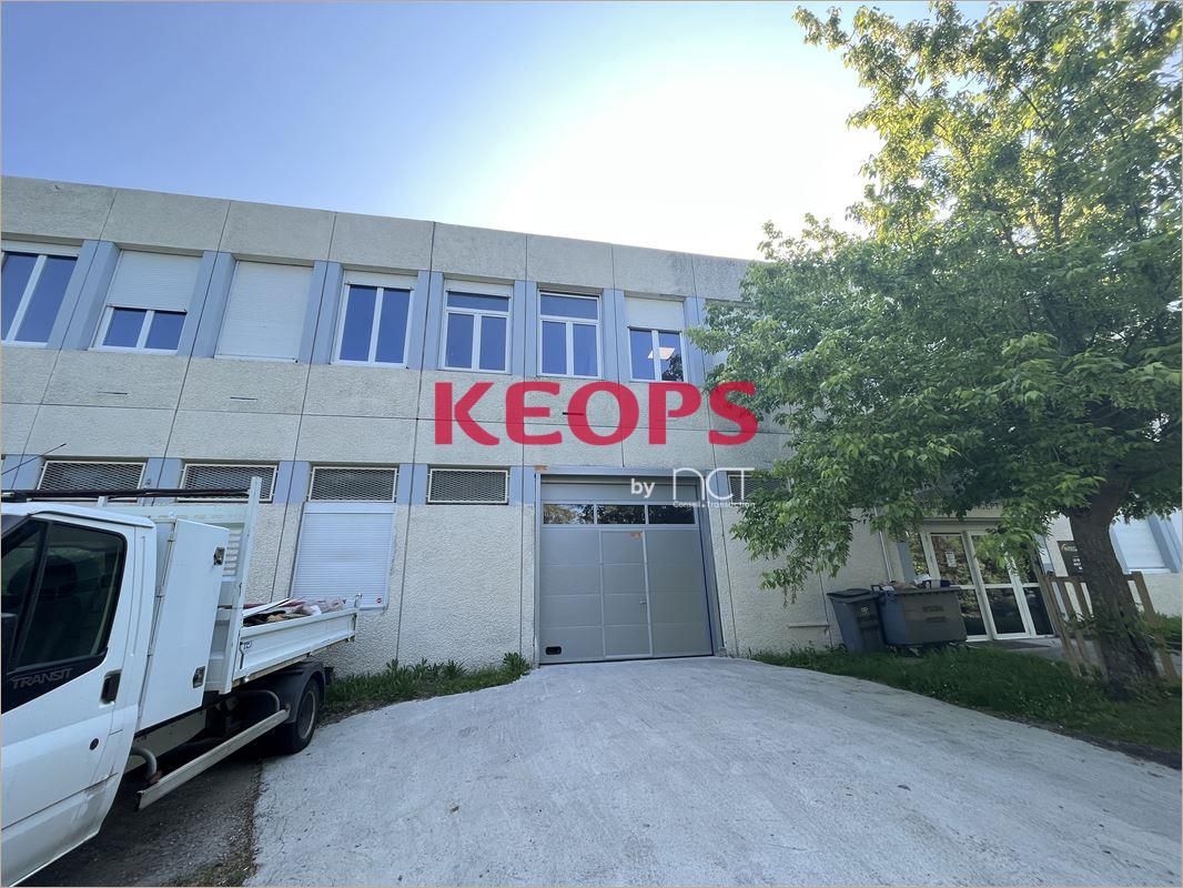 Location Locaux d'activité 210 m² non divisibles