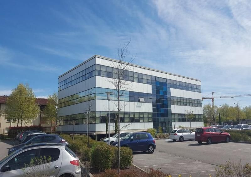 Location bureaux 1852 m² divisibles à partir de 175 m²