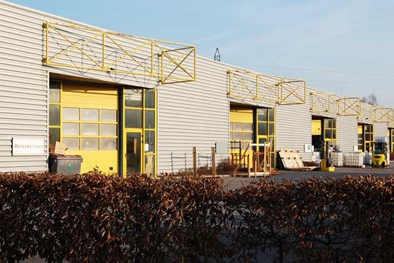 Location local d''activites 255 m² non divisibles