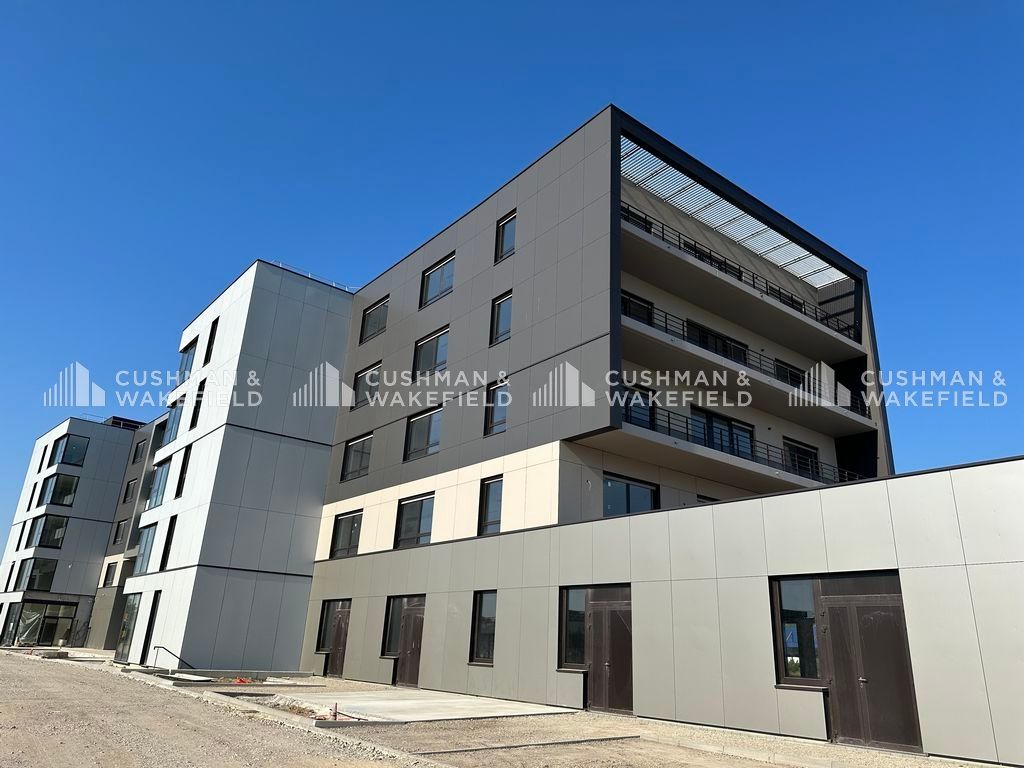 Location bureaux 3606 m² divisibles à partir de 72 m²