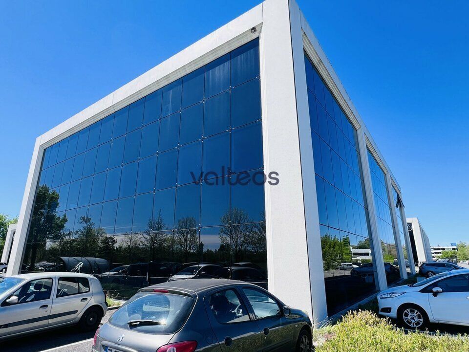 Location bureaux 698 m² non divisibles