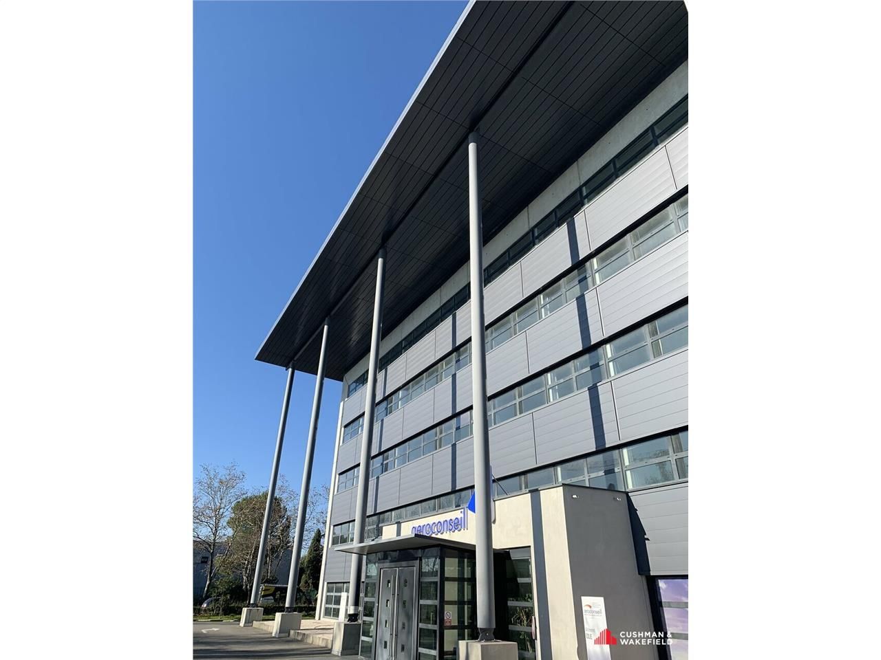 Location bureaux 2451 m² divisibles à partir de 425 m²