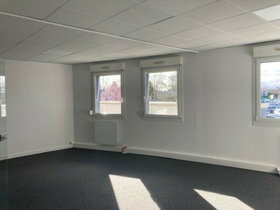 Location bureaux 75 m² non divisibles