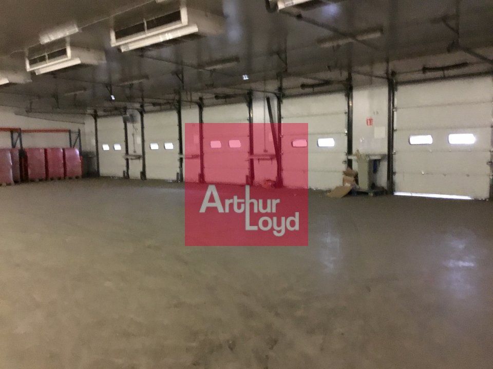 COURNON ZI  A LOUER ENTREPOT 2360 M²